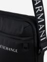 Čierna pánska malá crossbody taška s nápisom Armani Exchange galéria