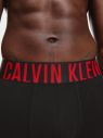 Súprava dvoch pánskych boxeriek Calvin Klein v červenej a čiernej farbe galéria