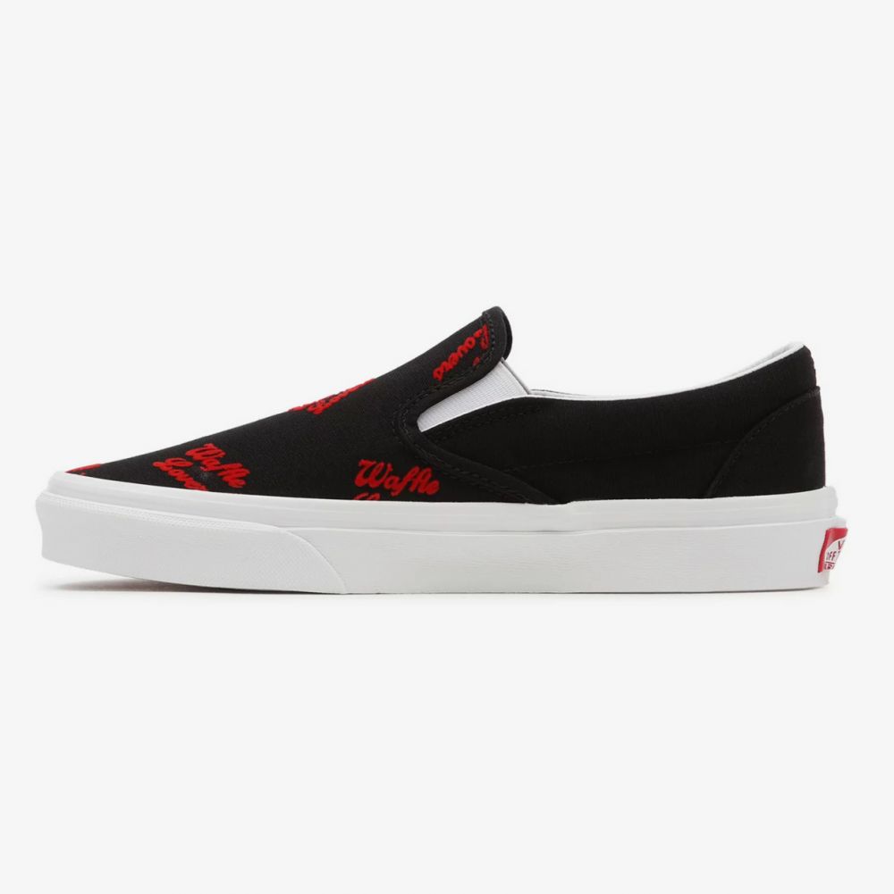 Čierne dámske vzorované slip on tenisky VANS UA Classic Slip On