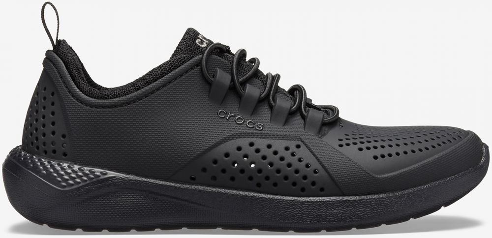 Čierne chlapčenské topánky Crocs