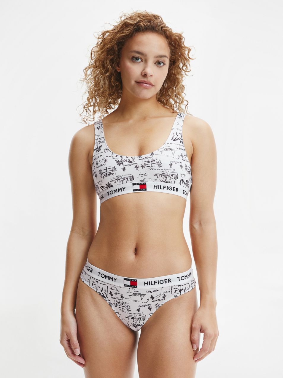 Čierno-biele vzorované tangá Tommy Hilfiger