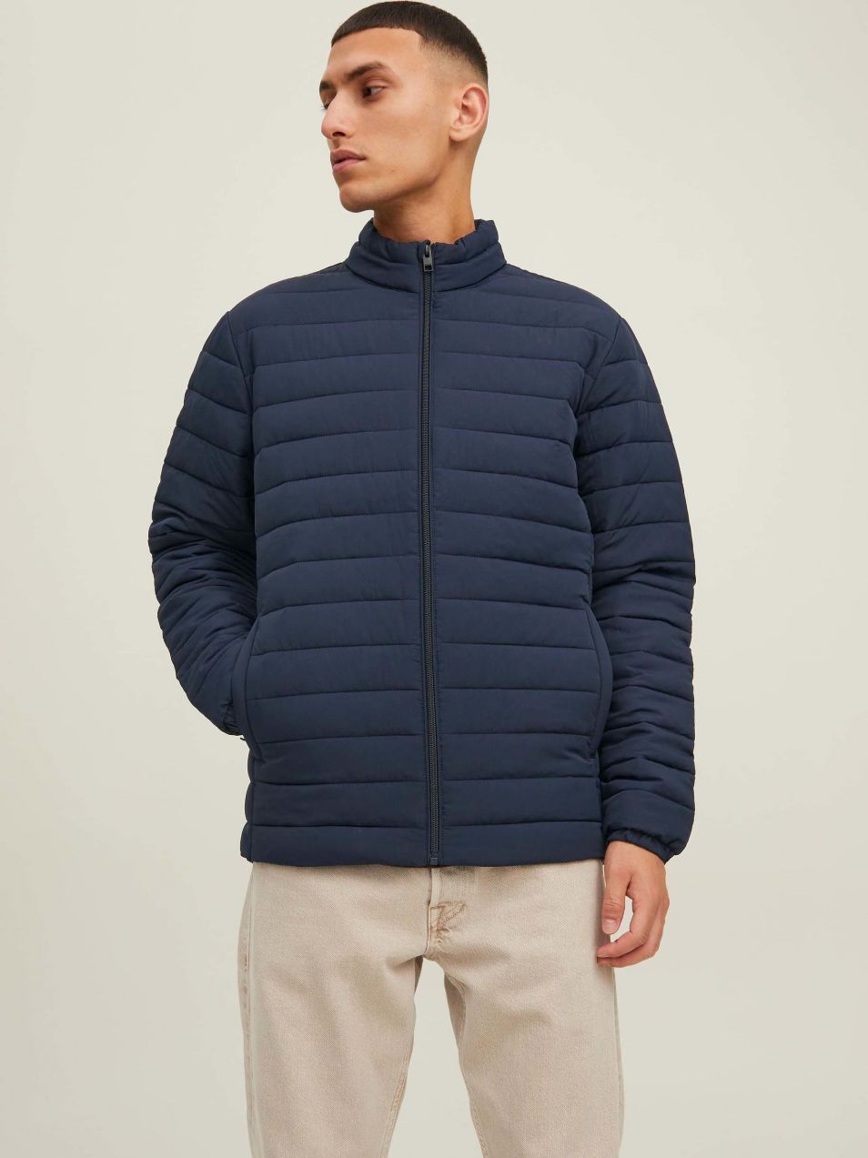 Tmavomodrá prešívaná bunda Jack & Jones Puffer