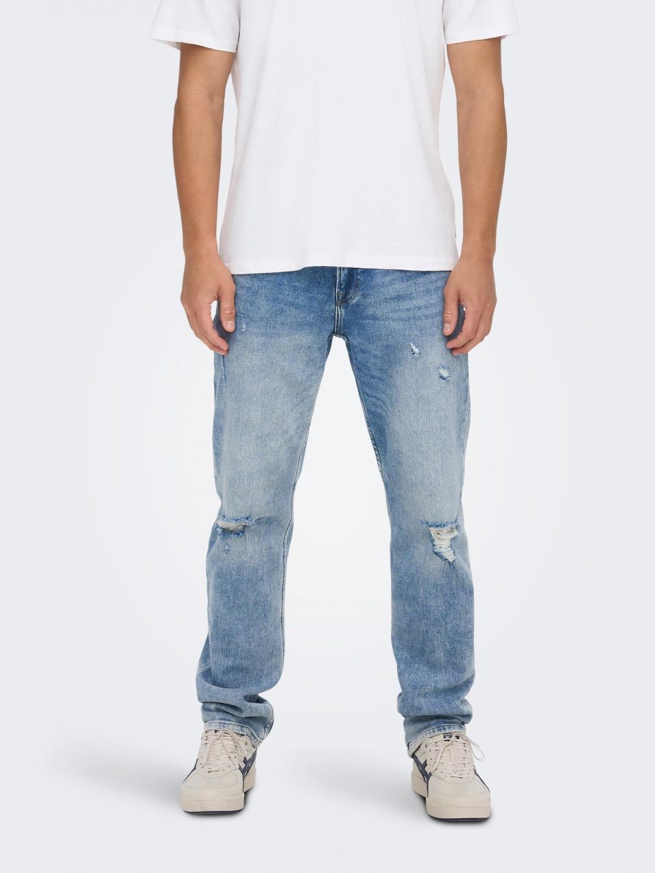 Svetlomodré slim fit rifle s potrhaným efektom ONLY & SONS