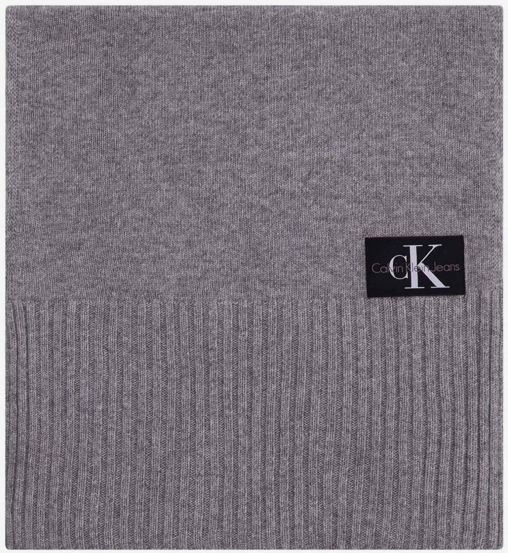 Čiapky, šály, rukavice pre mužov Calvin Klein - sivá
