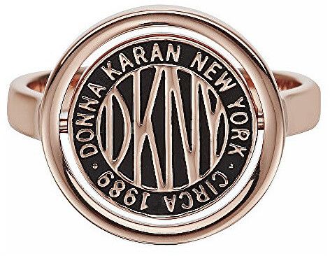DKNY Štýlový prsteň s logom Token New York 5520040 52 mm