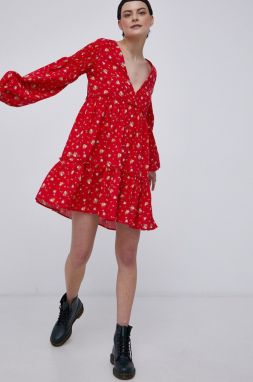 Šaty Billabong červená farba, mini, áčkový strih galéria