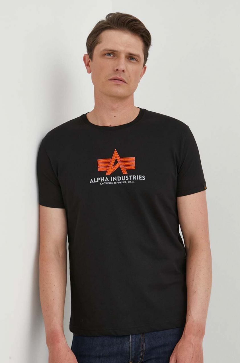 Bavlnené tričko Alpha Industries čierna farba, vzorované