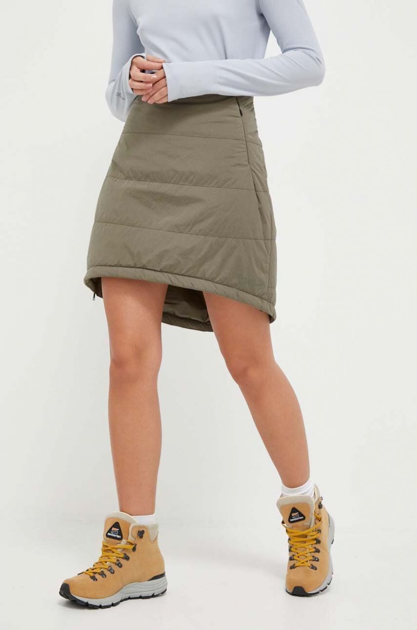 Športová sukňa Jack Wolfskin Alpengluehen zelená farba, mini, áčkový strih