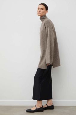 Vlnený sveter By Malene Birger dámsky, béžová farba, tenký, s rolákom