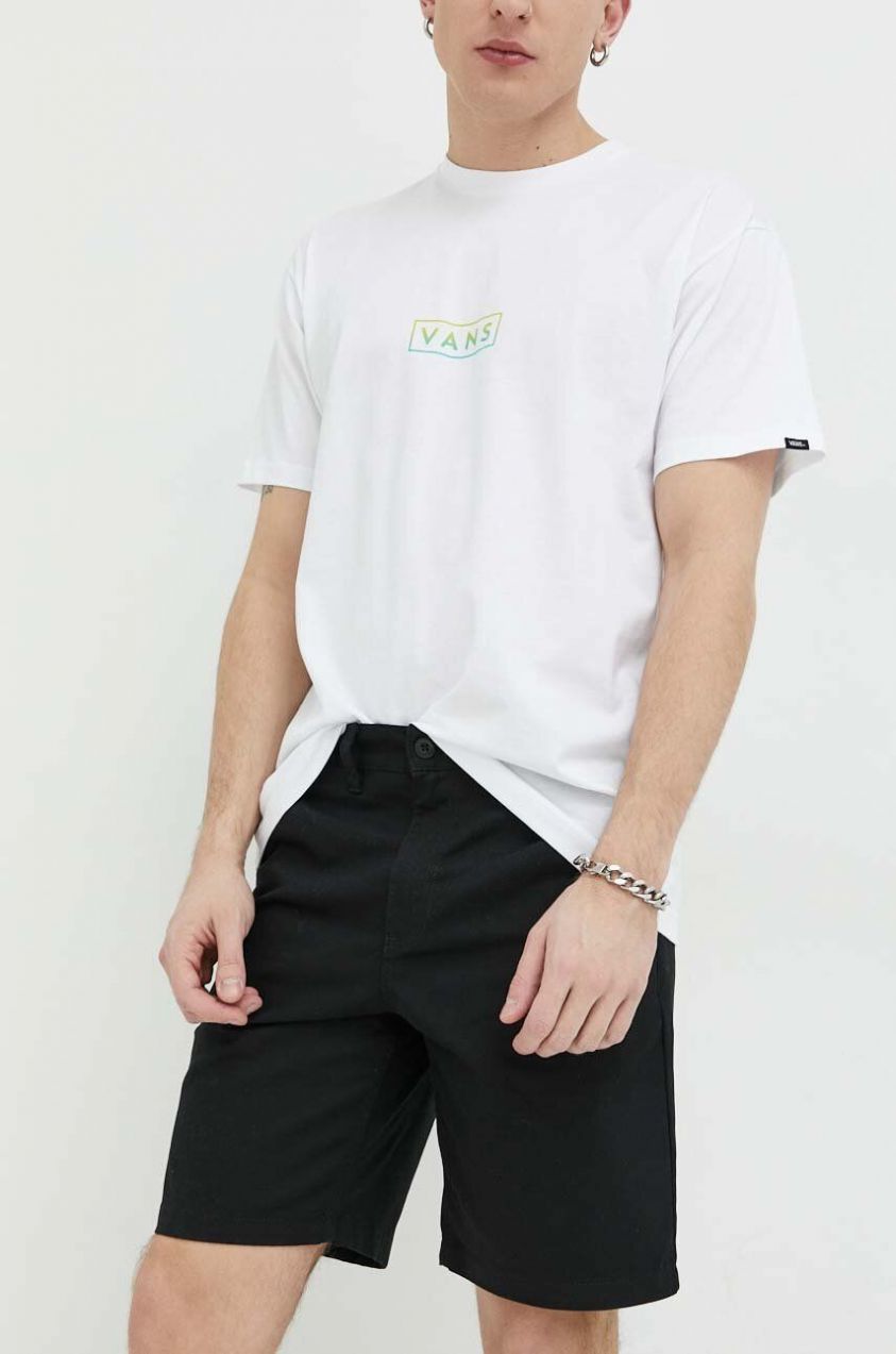 Šortky Vans VN0A5FJXBLK1-BLACK, pánske, čierna farba