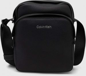 Malá taška Calvin Klein čierna farba