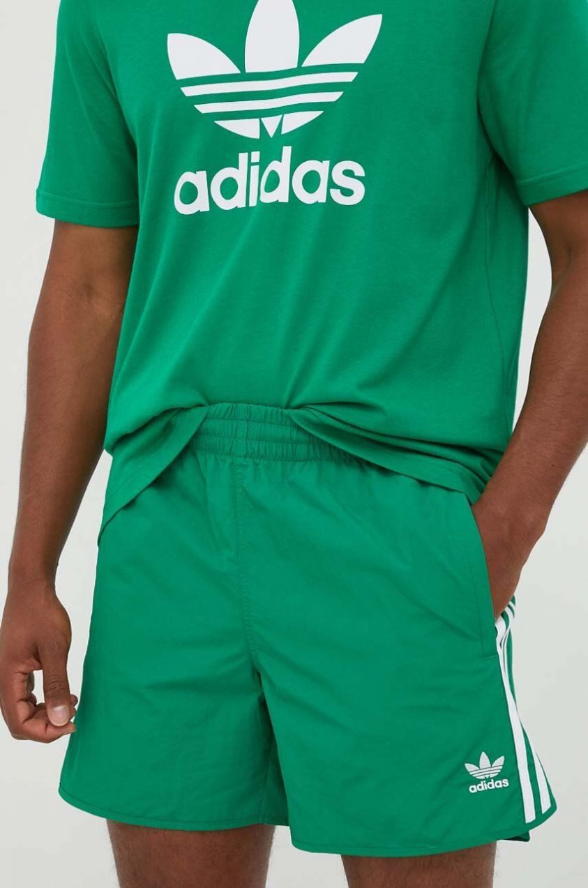 Šortky adidas Originals pánske, zelená farba, IM4424