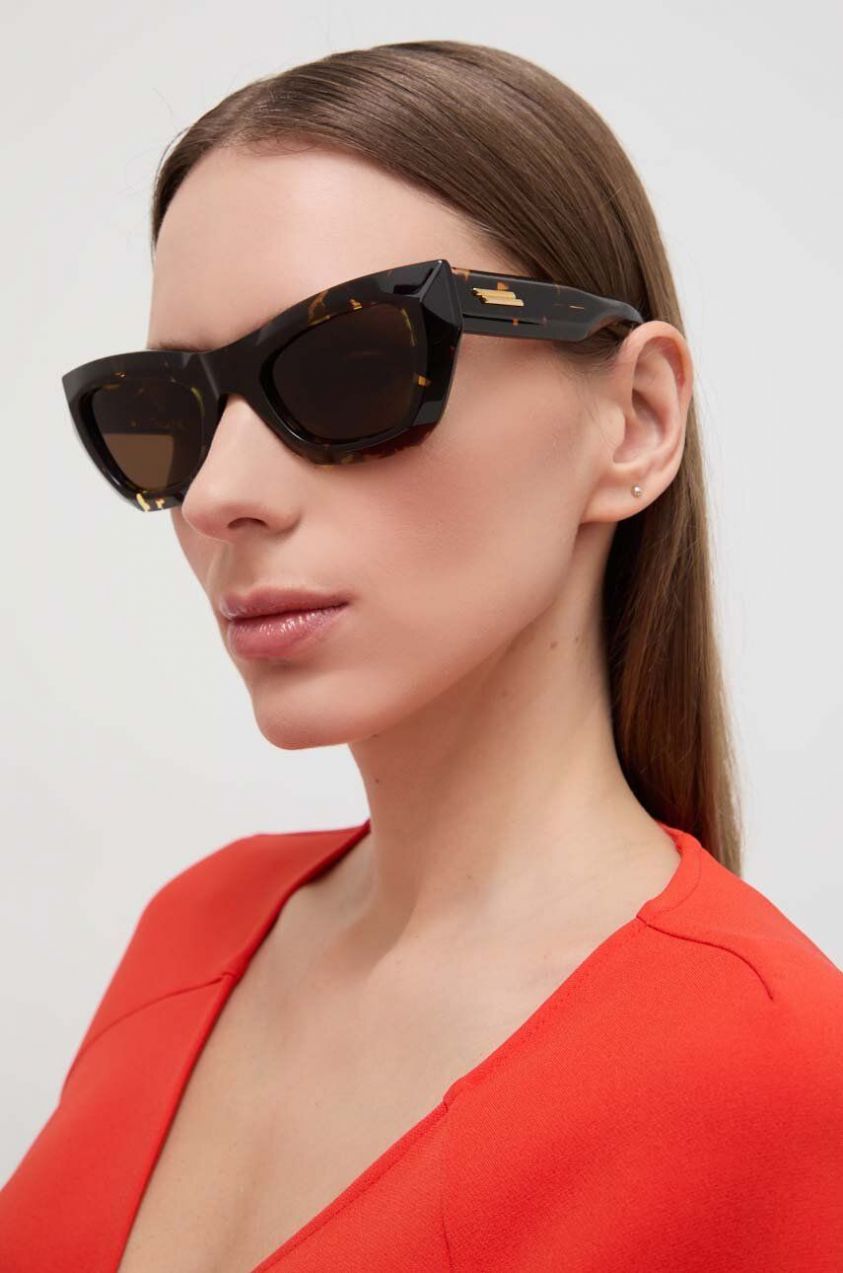 Slnečné okuliare Bottega Veneta dámske, hnedá farba, BV1251S,