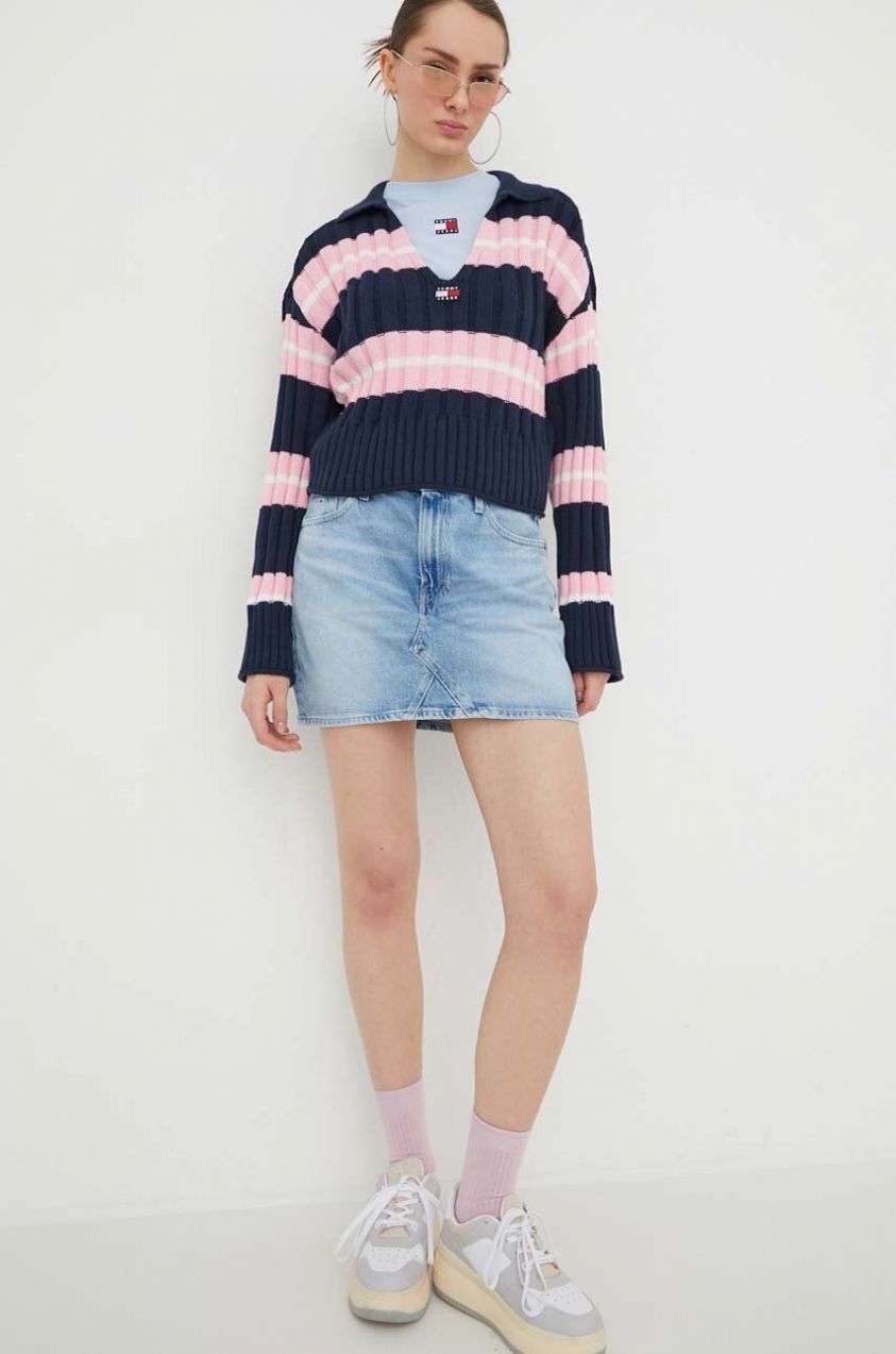 Rifľová sukňa Tommy Jeans mini,puzdrová,DW0DW17219