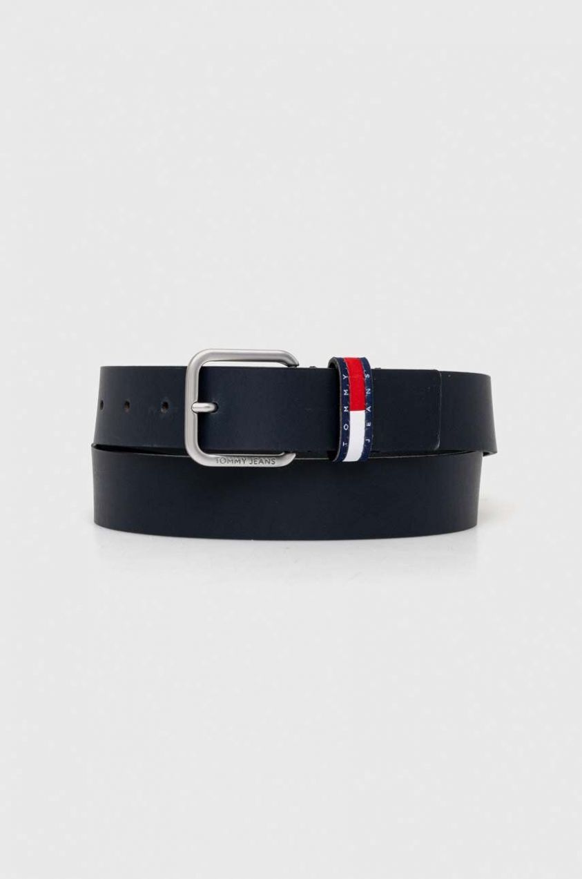 Kožený opasok Tommy Jeans pánsky, tmavomodrá farba, AM0AM12337