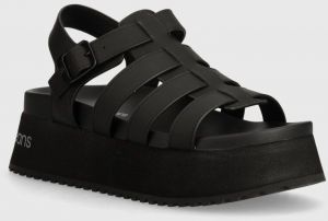 Sandále Calvin Klein Jeans PLATFORM BUCKLE RUBBER MG MTL dámske, čierna farba, na platforme, YW0YW01513