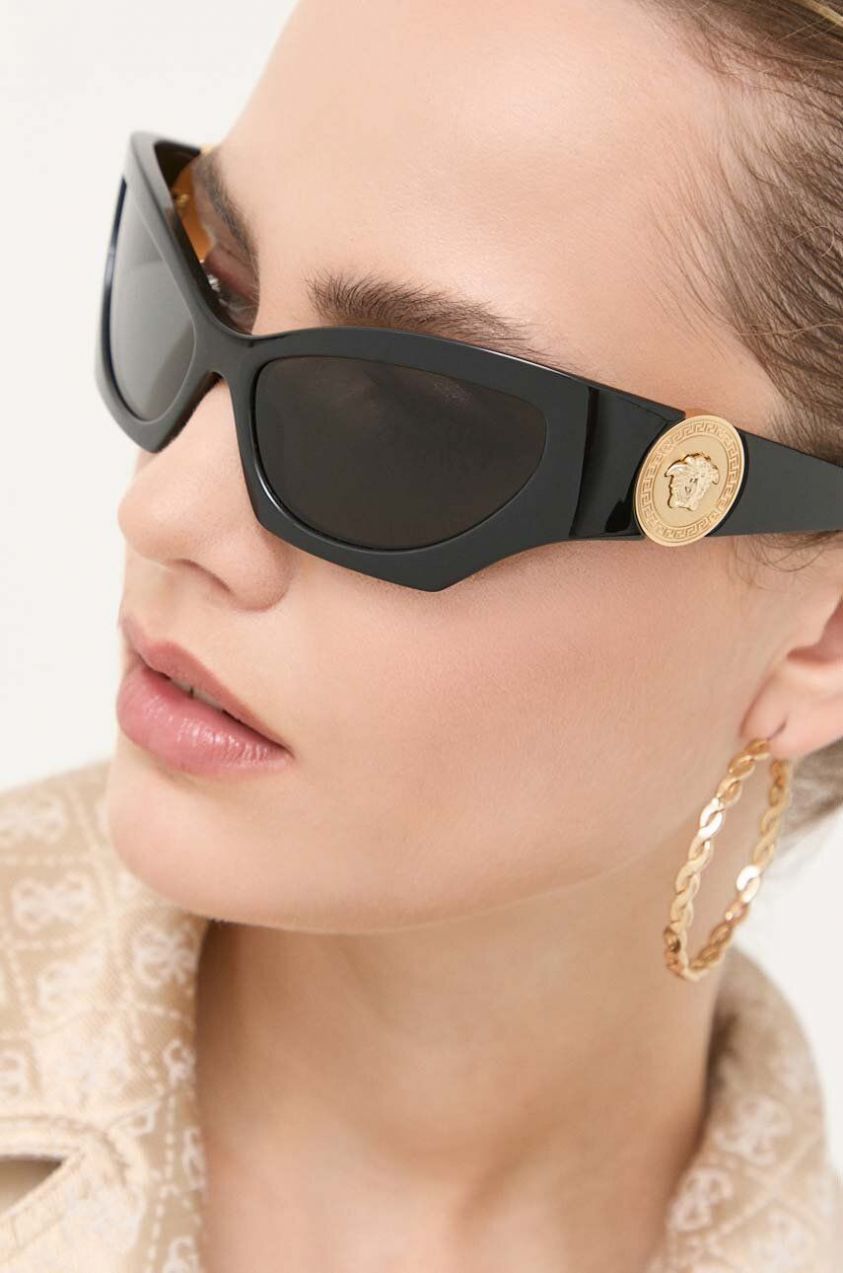 Slnečné okuliare Versace dámske, čierna farba, 0VE4450