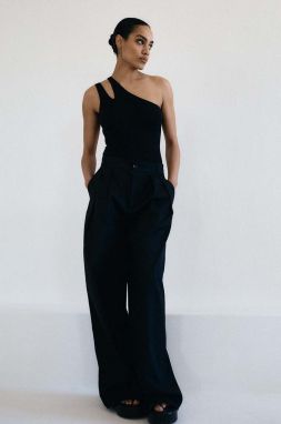 Body MUUV. MHOL dámske, čierna farba, odhalené ramená