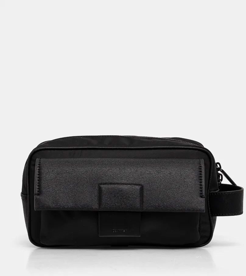 Ľadvinka Calvin Klein čierna farba, K50K512288