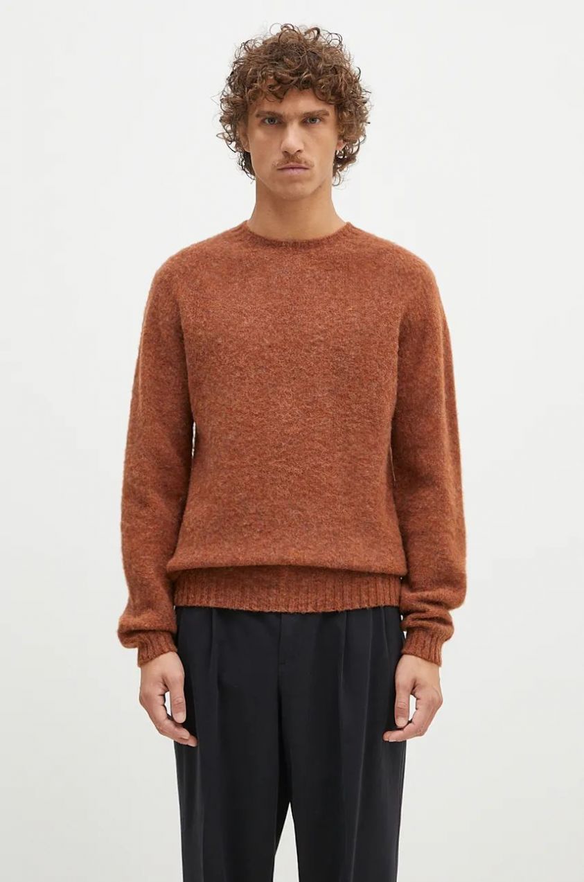 Vlnený sveter Norse Projects Birnir Brushed Lambswool pánsky, hnedá farba, N45.0520.4001