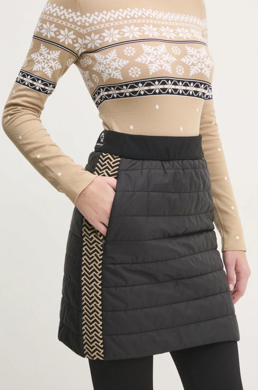 Športová sukňa Newland Lilla čierna farba, mini, rovný strih, N46593.145