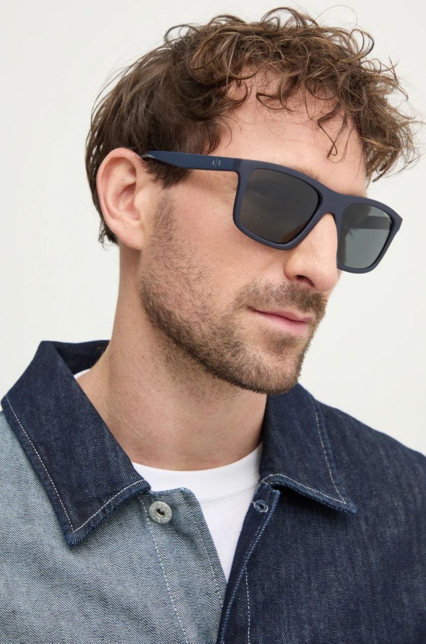Slnečné okuliare Armani Exchange pánske, tmavomodrá farba, 0AX4149SU