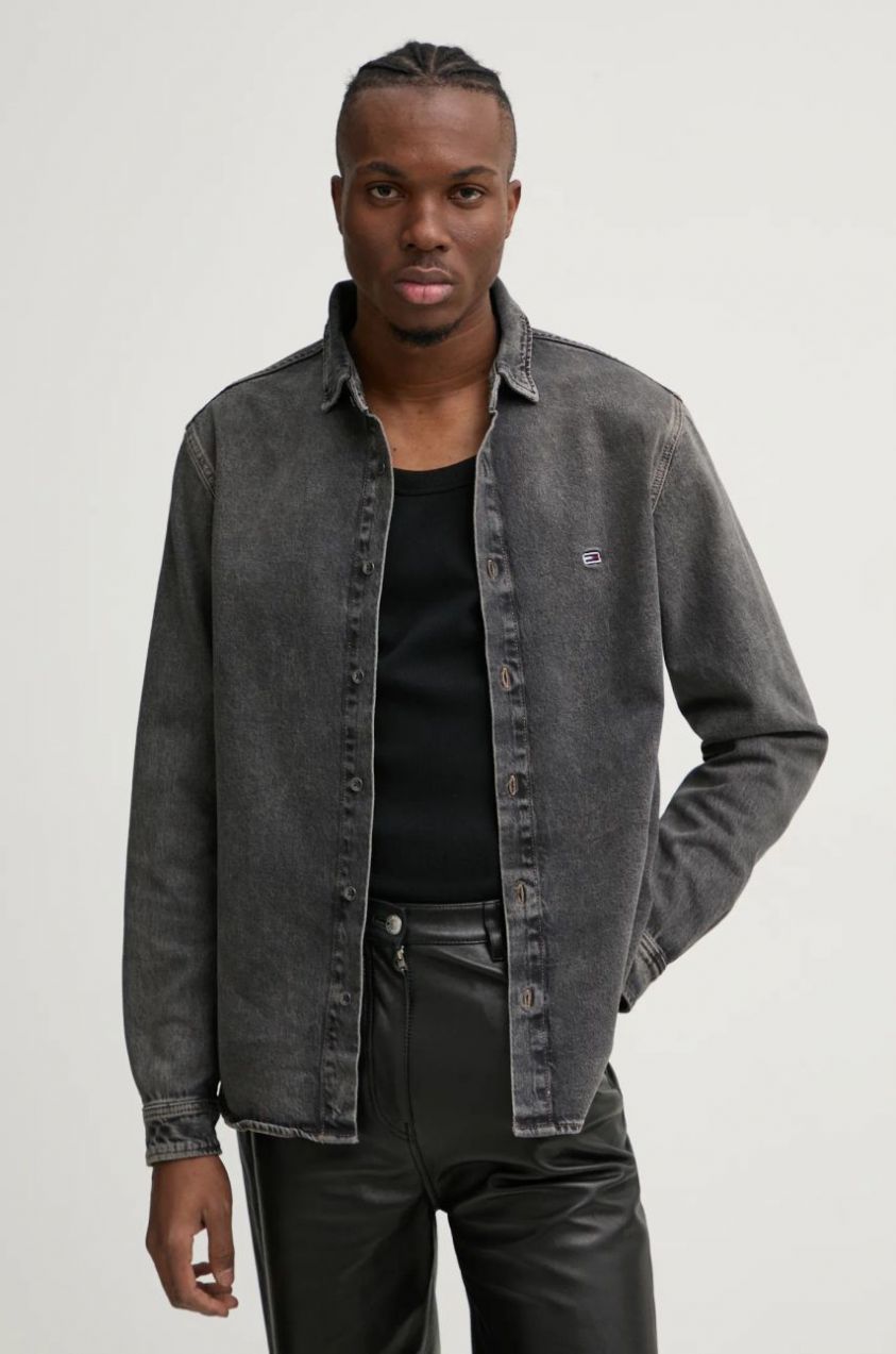 Rifľová košeľa Tommy Jeans pánska, šedá farba, regular, s klasickým golierom, DM0DM20619
