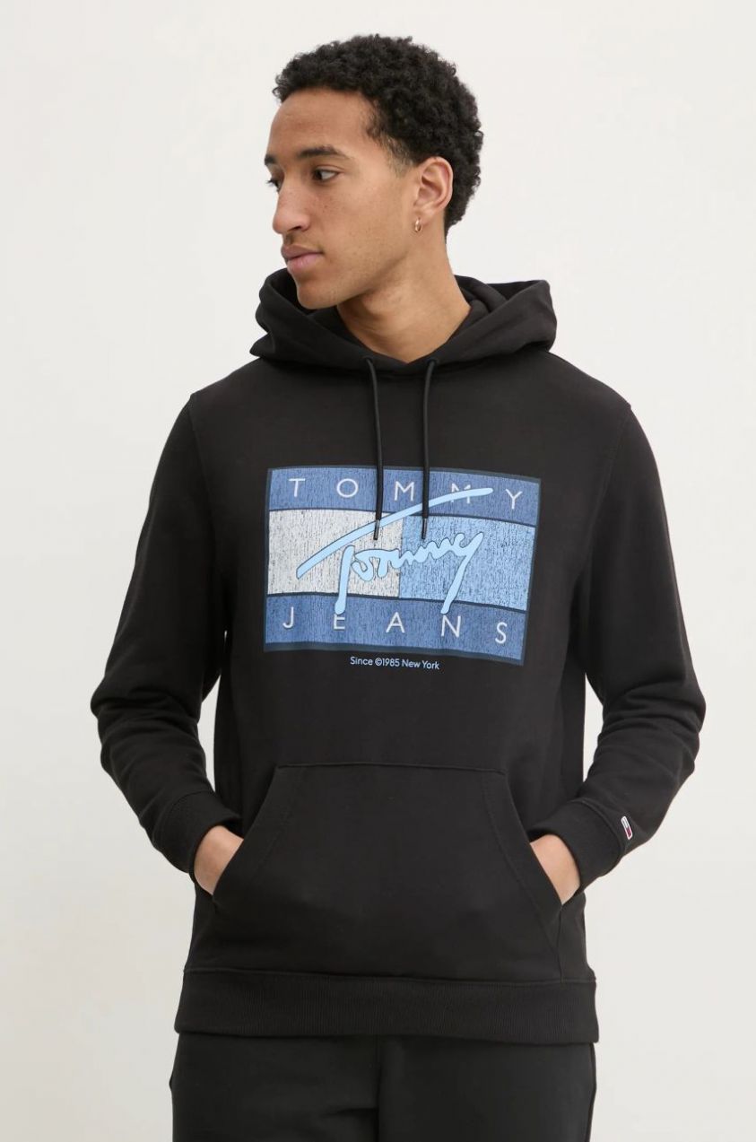 Bavlnená mikina Tommy Jeans pánska, čierna farba, s kapucňou, s potlačou, DM0DM21100