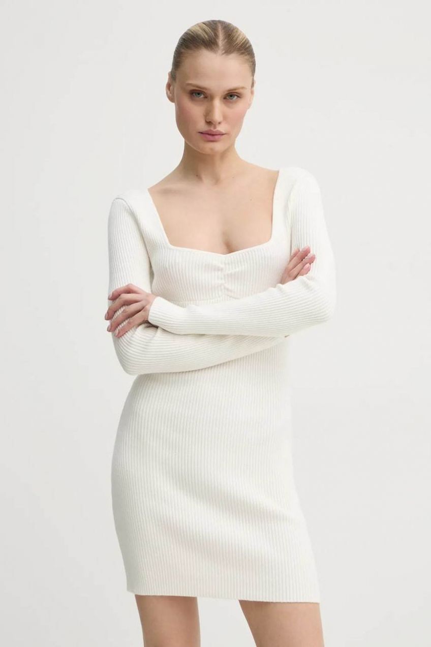 Šaty Hollister Co. béžová farba, mini, priliehavá, KI359-4333