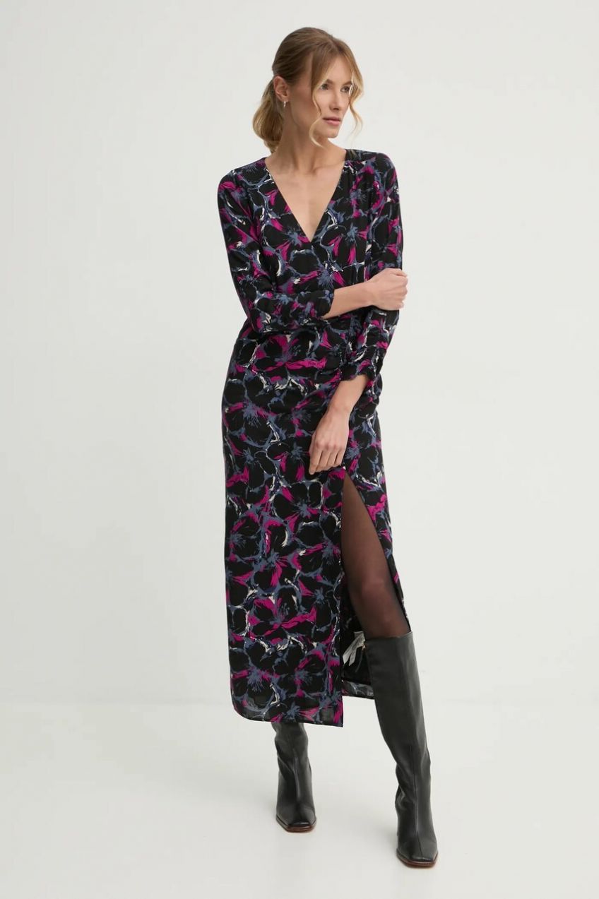 Šaty Pepe Jeans AUBREY čierna farba, midi, priliehavá, PL953640