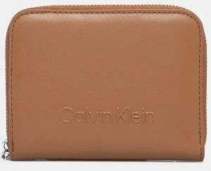 Peňaženka Calvin Klein dámska, hnedá farba, K60K612437