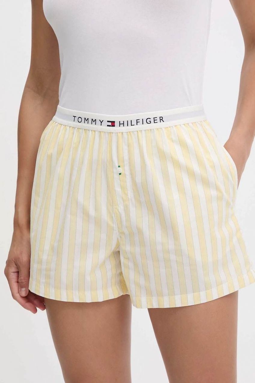 Bavlnené šortky Tommy Hilfiger žltá farba, bavlnené, UW0UW05765