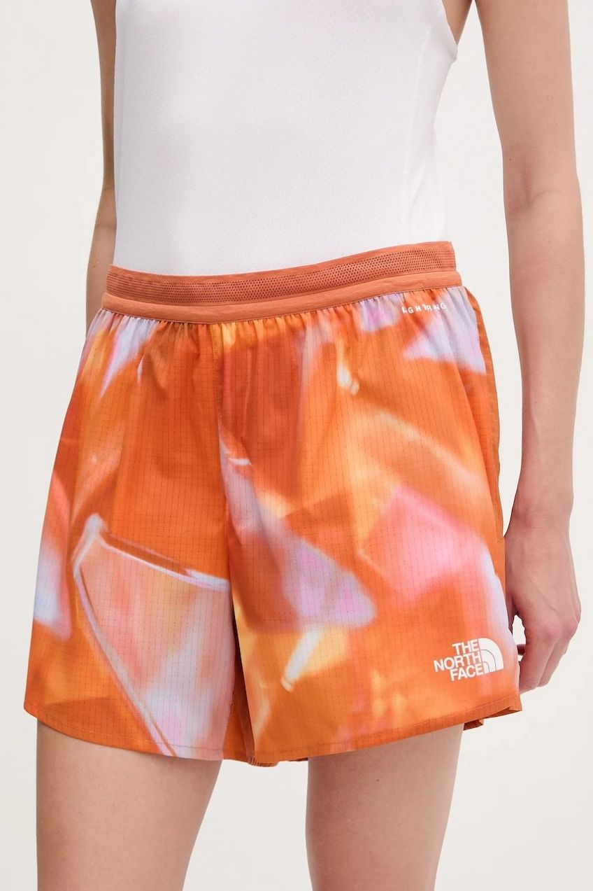 Športové krátke nohavice The North Face Sunriser 7in oranžová farba, NF0A8BBT63K1