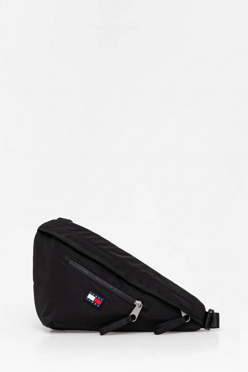 Ľadvinka Tommy Jeans čierna farba, AM0AM13392