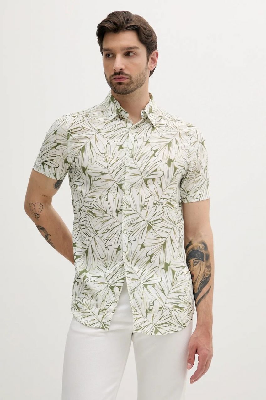Košeľa Guess RAYON zelená farba, slim, s klasickým golierom, M5GH75 WD4Z2