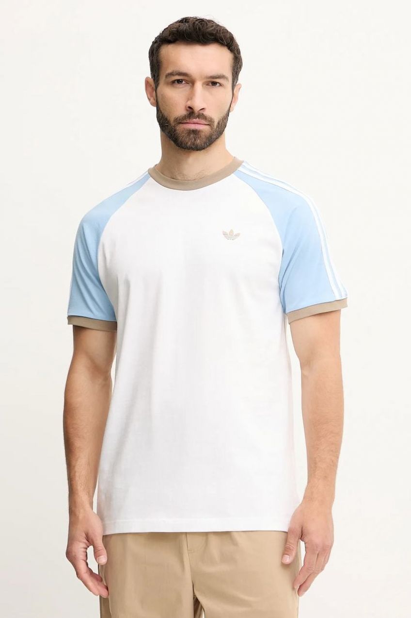 Bavlnené tričko adidas Originals Cali Tee pánske, biela farba, s nášivkou, KC4960
