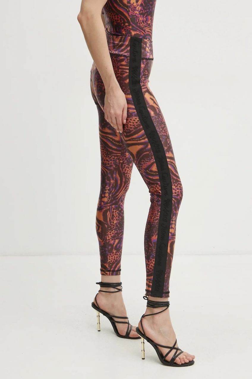 Legíny Versace Jeans Couture dámske, oranžová farba, vzorované, 78HAC114 JS438