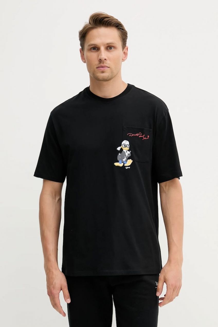Bavlnené tričko Karl Lagerfeld DISNEY pánske, čierna farba, s potlačou, 553270.755097