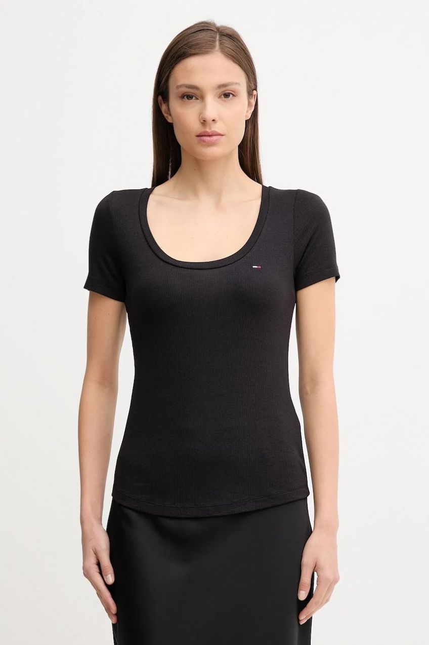 Tričko Tommy Jeans dámske, čierna farba, DW0DW20916