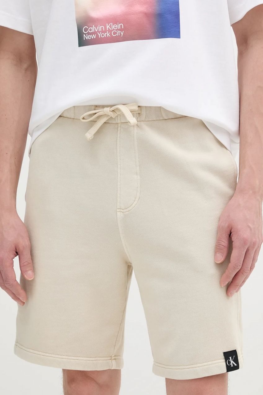 Bavlnené šortky Calvin Klein Jeans pánske, béžová farba, J30J327248