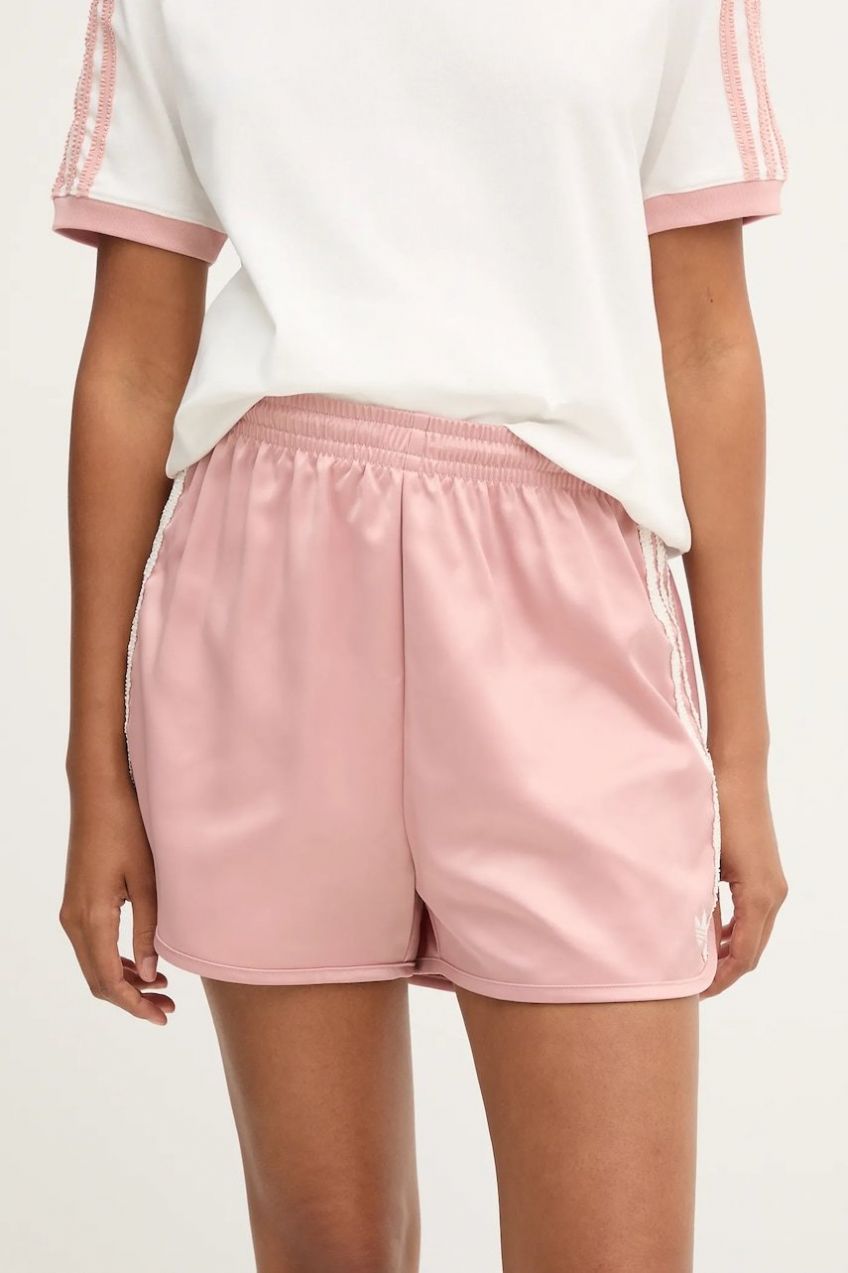 Šortky adidas Originals Ruffle Shorts ružová farba, s nášivkou, vysoký pás, KC8818
