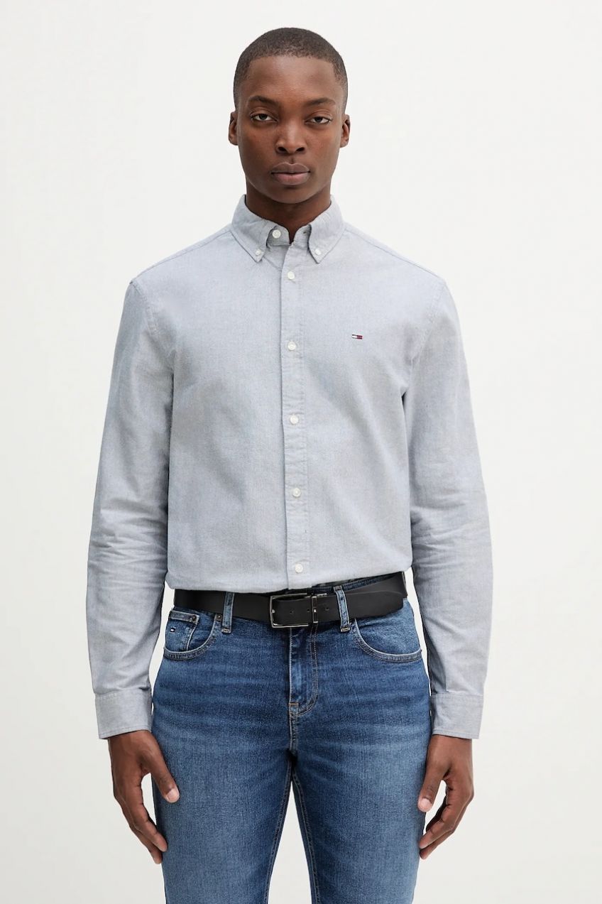 Bavlnená košeľa Tommy Jeans šedá farba, regular, s golierom button-down, DM0DM21298