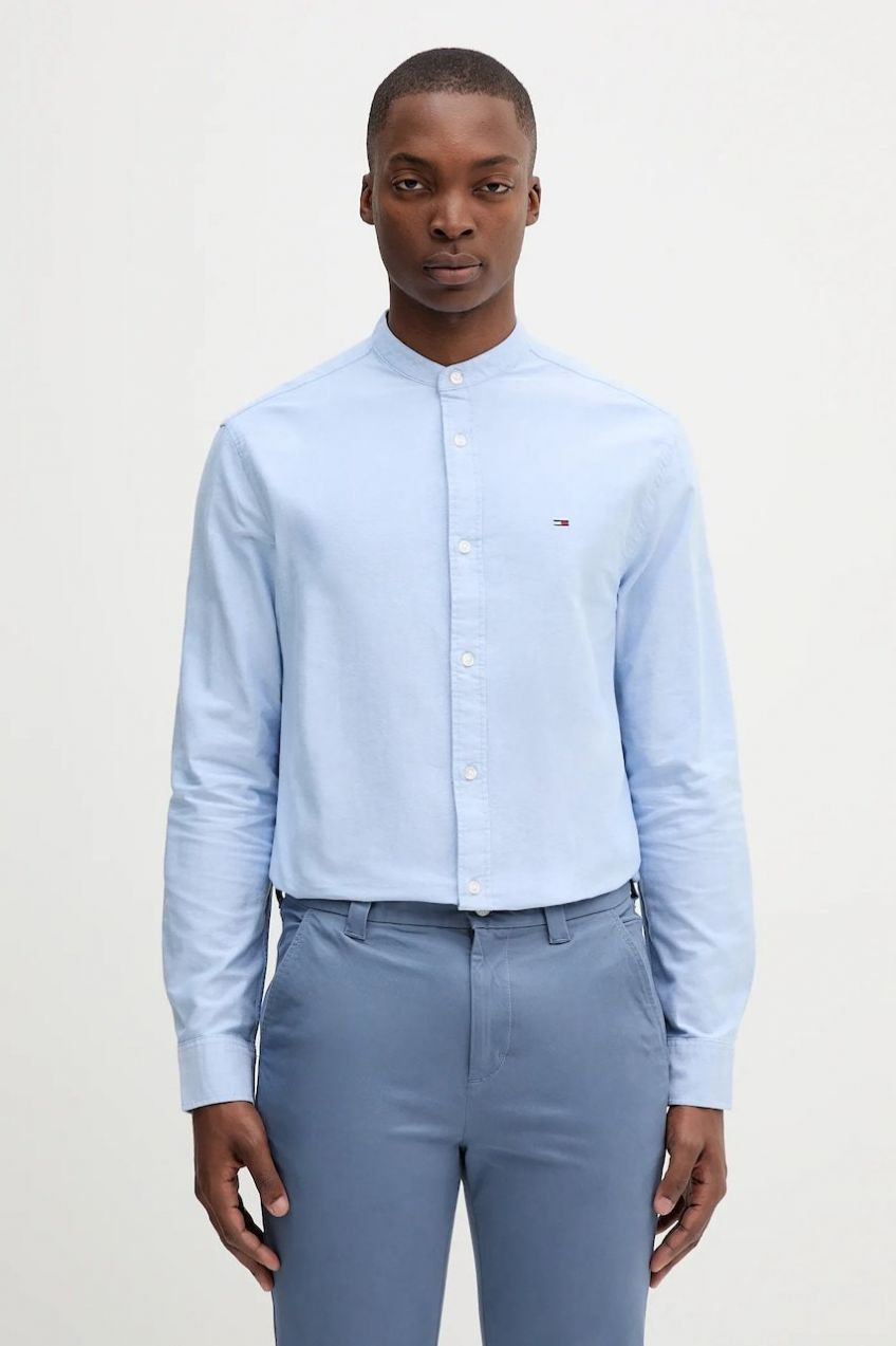 Bavlnená košeľa Tommy Jeans modrá farba, regular, so stojačikom, DM0DM21690