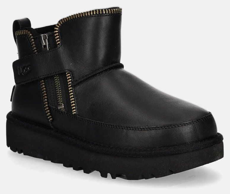 Snehule UGG Classic Mini Moto Boot čierna farba, 1164690-BLK
