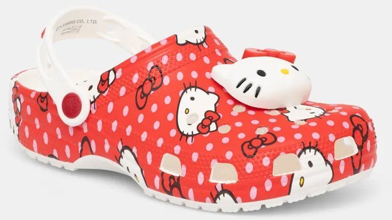 Šlapky Crocs Classic Hello Kitty Red Clog dámske, červená farba, 210575