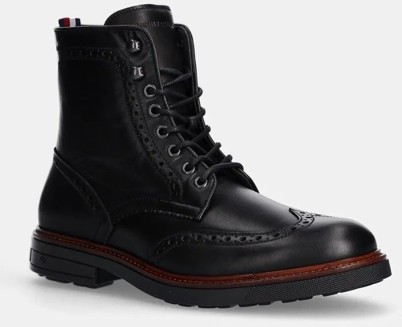 Kožená obuv Tommy Hilfiger HILFIGER WARM LTH BROGUE BOOT pánske, čierna farba, FM0FM05195