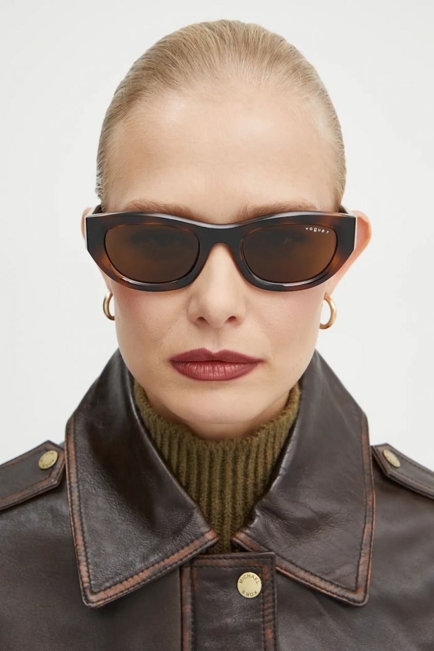 Slnečné okuliare VOGUE dámske, hnedá farba, 0VO5616S