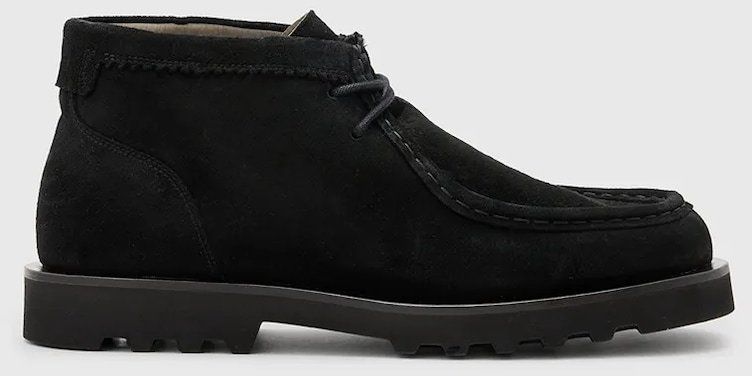 Semišové topánky AllSaints Skiff Suede Boot pánske, čierna farba, M015FC