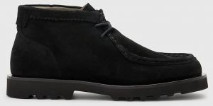 Semišové topánky AllSaints Skiff Suede Boot pánske, čierna farba, M015FC