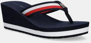 Šľapky Tommy Hilfiger TH CORPORATE WEDGE BEACH SANDAL dámske, tmavomodrá farba, na kline, FW0FW08520